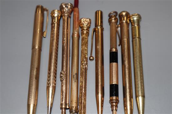 A group of assorted propelling and telescopic pencils and pens;